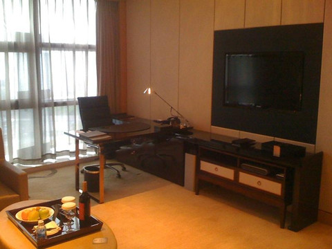 广州万富希尔顿酒店主图