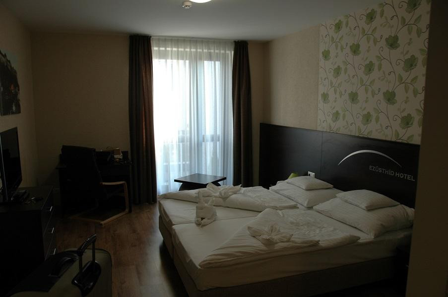 Hotel Ezüsthíd主图