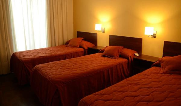 Hotel Saint James主图