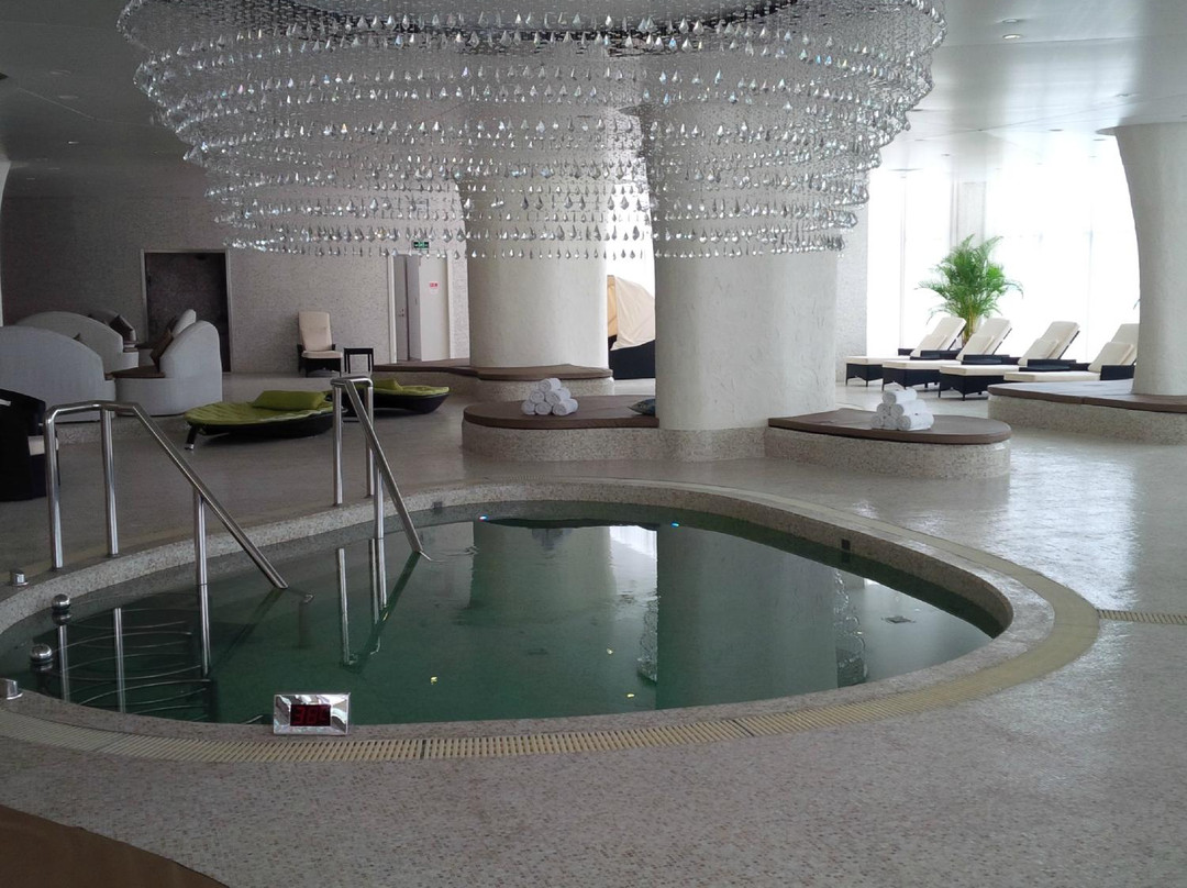 林克斯温泉酒店主图