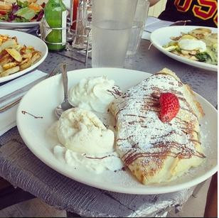 贝尔蒙特餐馆和美食-Whispers Cafe & Creperie