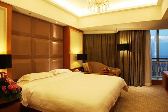 黄金海景大酒店（海口万绿园万象城店）主图