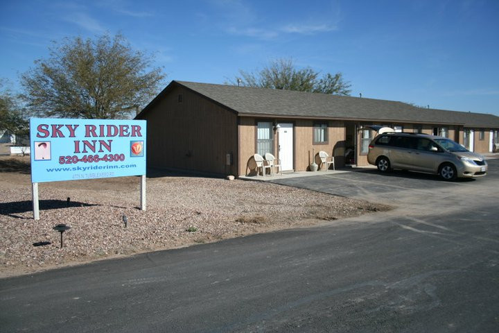 The Sky Rider Suites主图