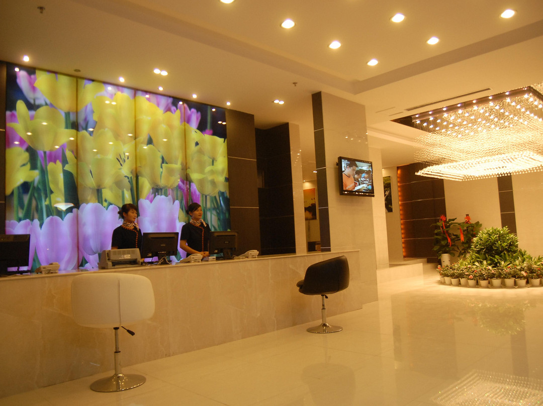 银博时尚酒店主图