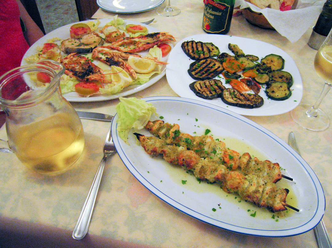 Fiumicello - Santa Venere餐馆和美食-Ristorante Litrico's