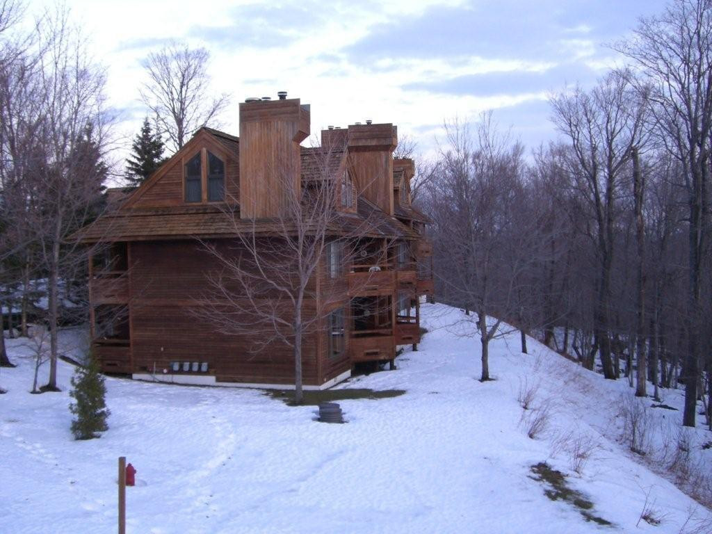 Highridge Condominiums