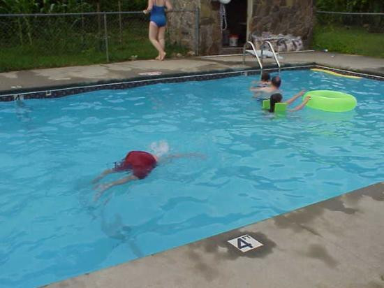 Riverside Motel主图