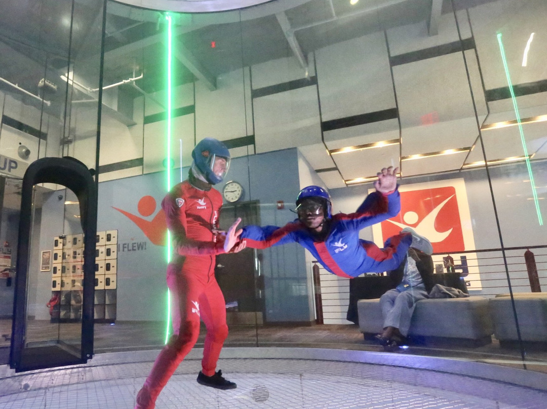 iFLY Indoor Skydiving - Chicago (Naperville)-内珀维尔必去景点
