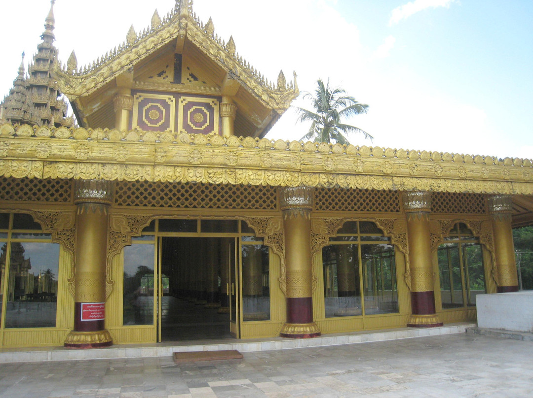 Kambazathadi Golden Palace-勃固必去景点