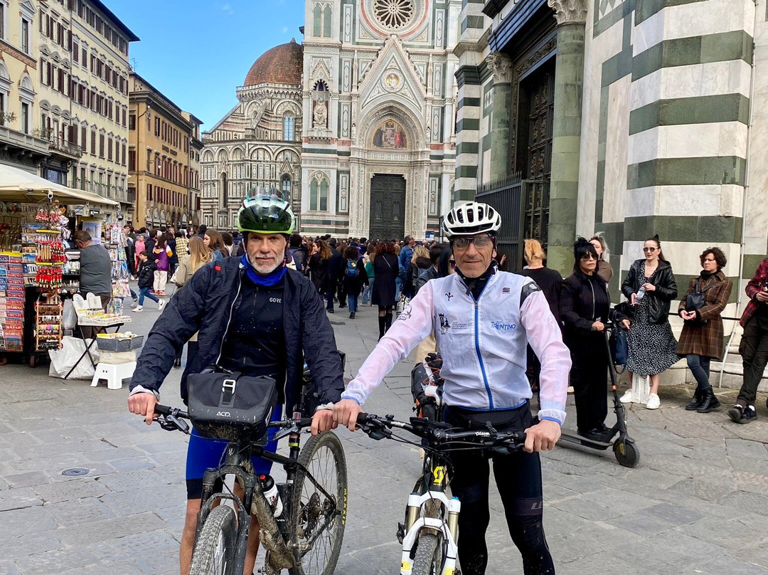 Jesi Bike Tours-杰西必去景点