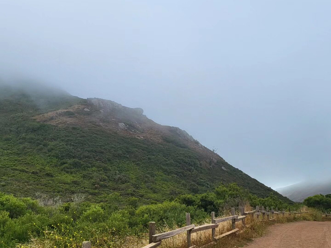 Tennessee Valley Trailhead景点图片