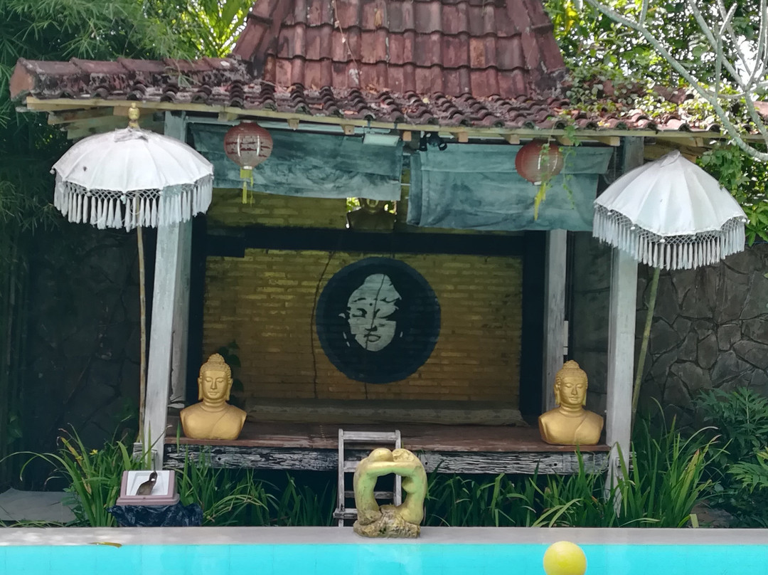 Astuti Gallery & Homestay主图