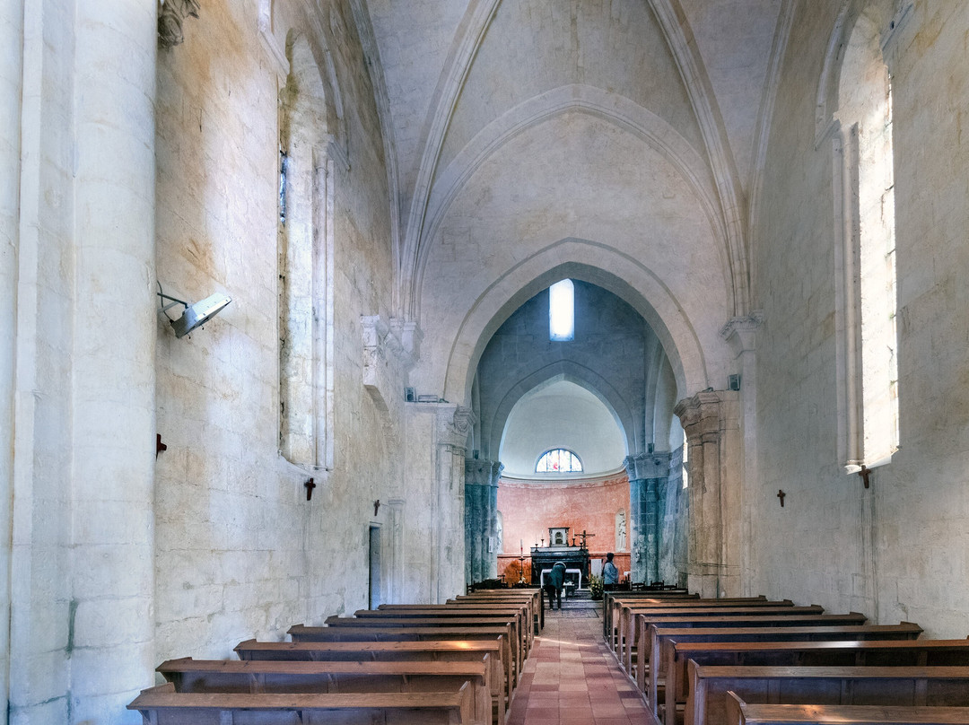 Eglise Saint-Hilaire en Pays Royannais景点图片