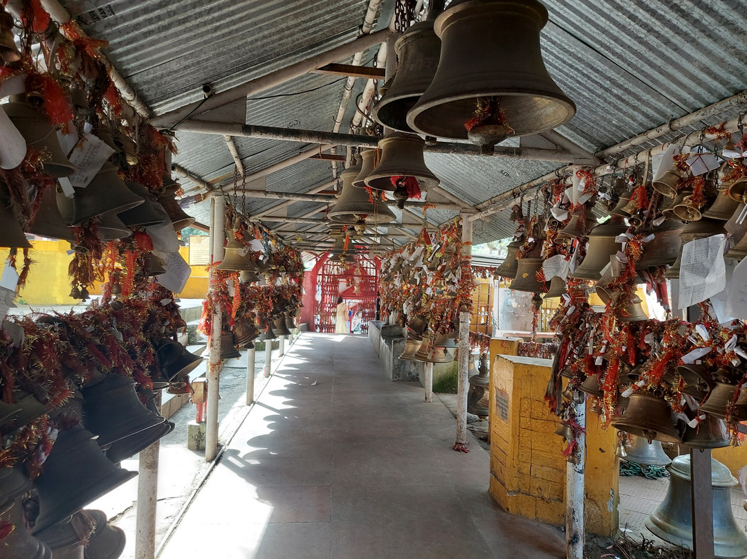 Chitai Golu Devta Temple景点图片