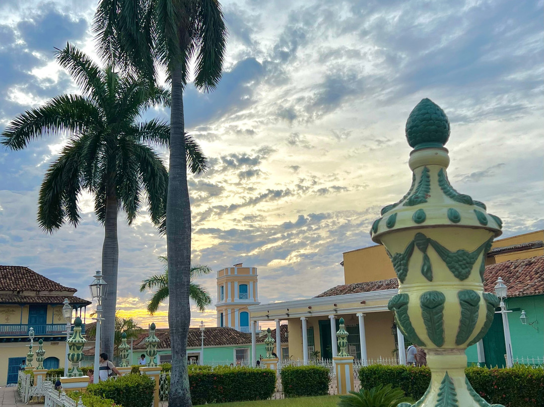 Amigos Del Mundo主图