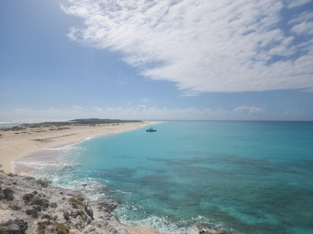 Emerald Escapes-Cockburn Town必去景点