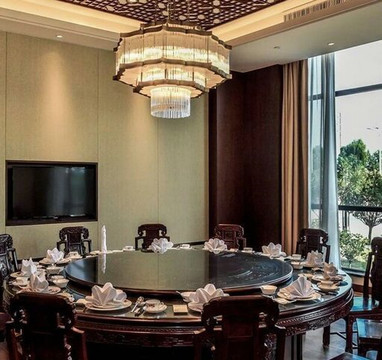 泰安肥城一滕松峪酒店主图