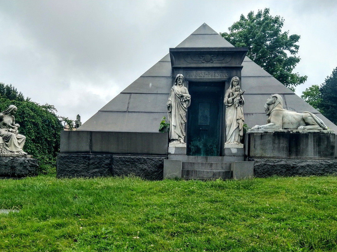 绿林墓园-布鲁克林必去景点