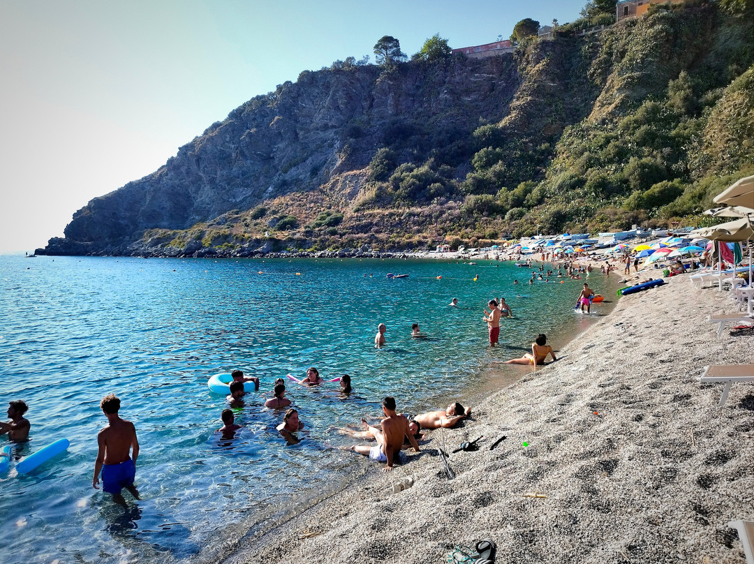 Spiaggia Baia Del Tono景点图片