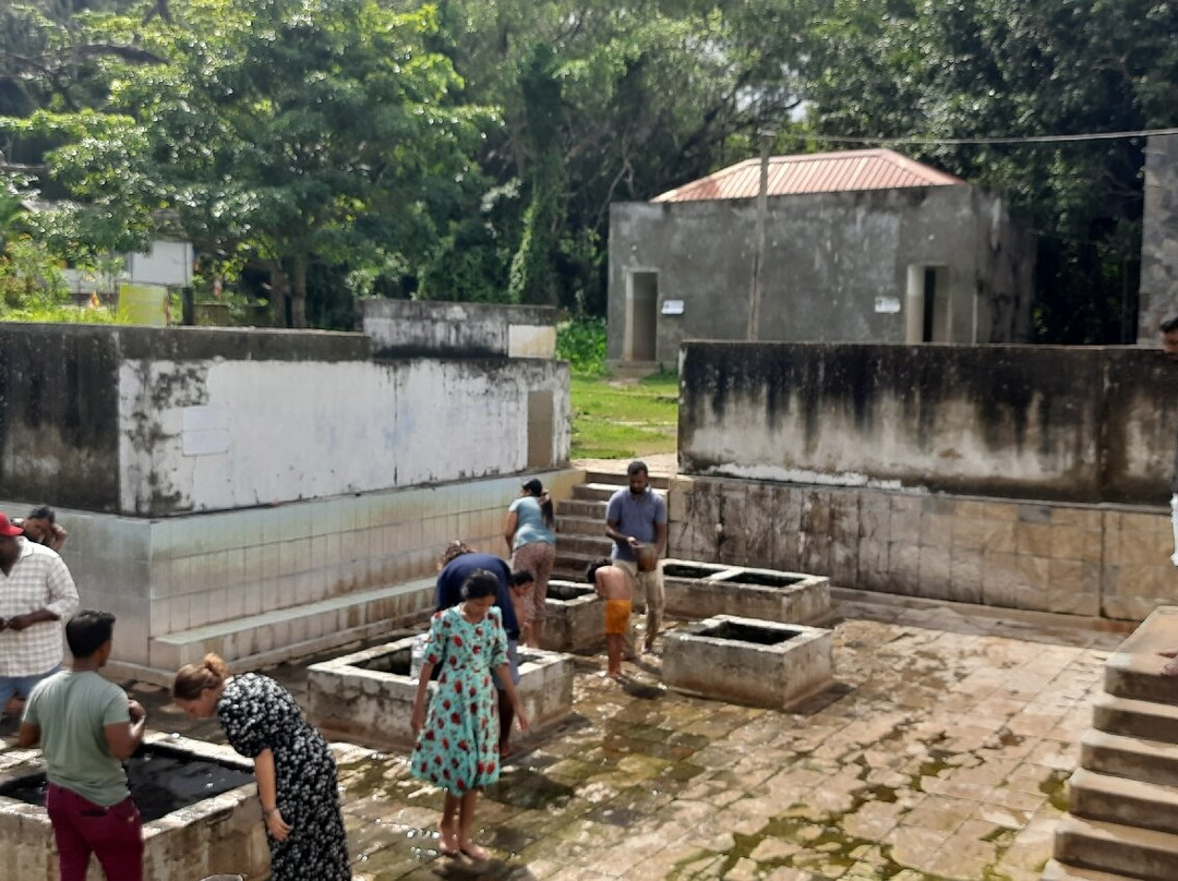 Kanniya Hot Springs-Trincomalee必去景点