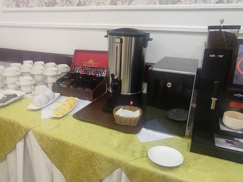 胜利大酒店主图