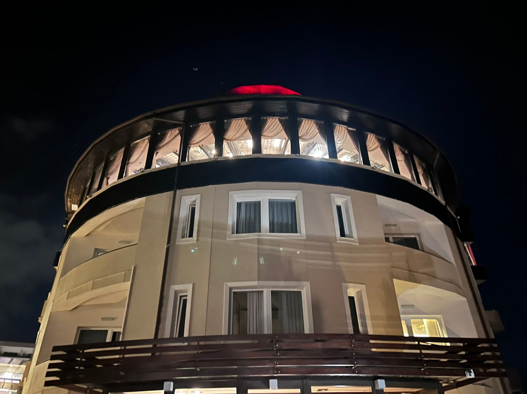 贝尔福德雷尔酒店