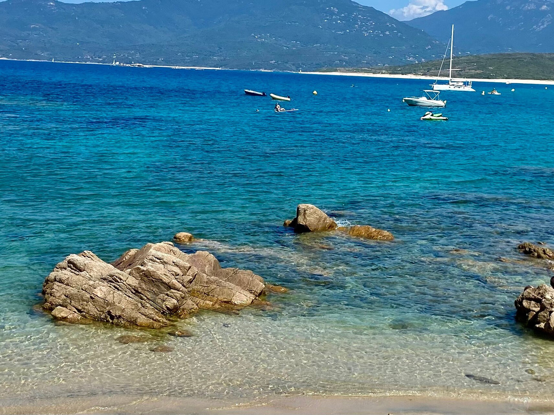 Plage de Portigliolo景点图片