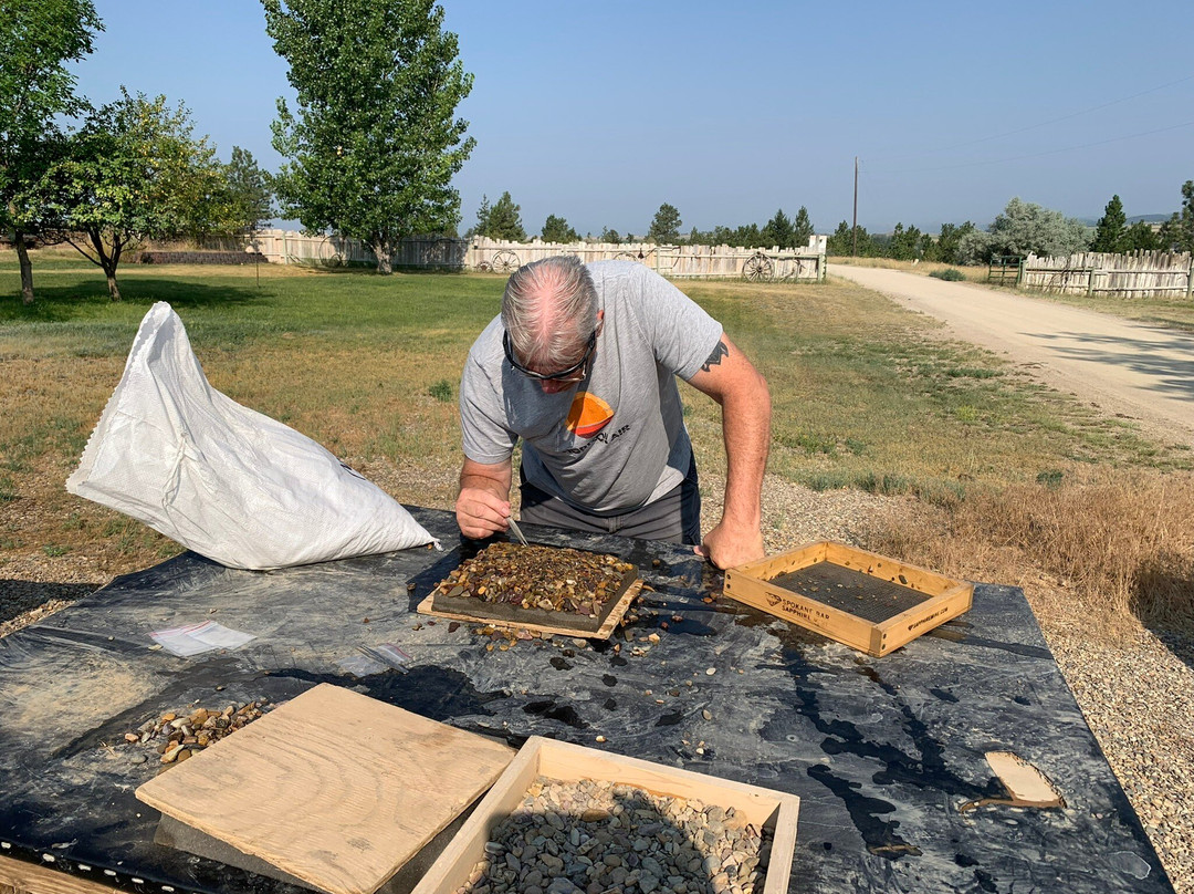 Spokane Bar Sapphire Mine & Gold Fever Rock Shop-赫勒拿必去景点