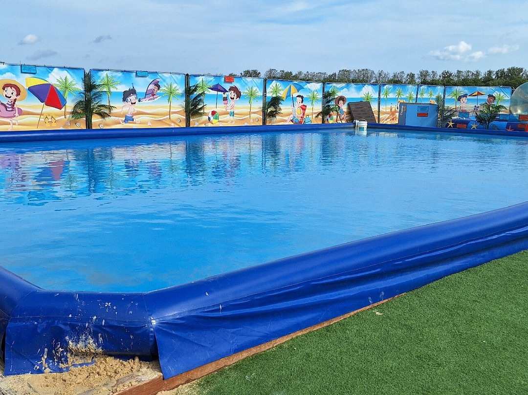 The Beach At Bens Yard景点图片