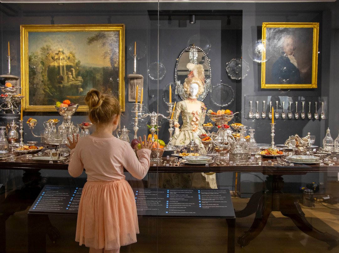 Waterford Treasures: Irish Silver Museum