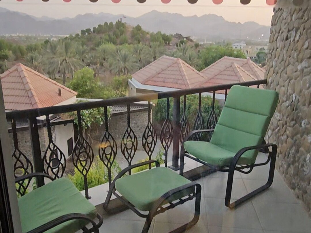 哈塔城堡酒店主图