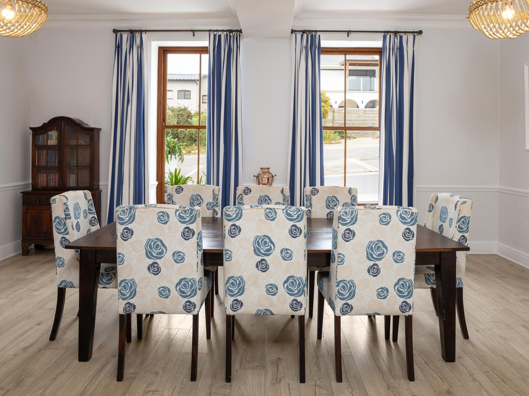 普利登堡酒店主图