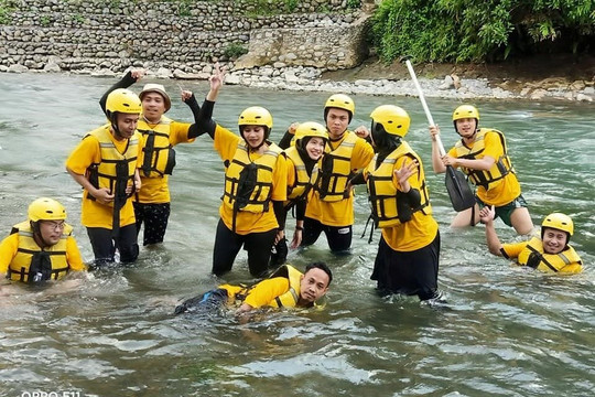 Adventure Bukit Lawang