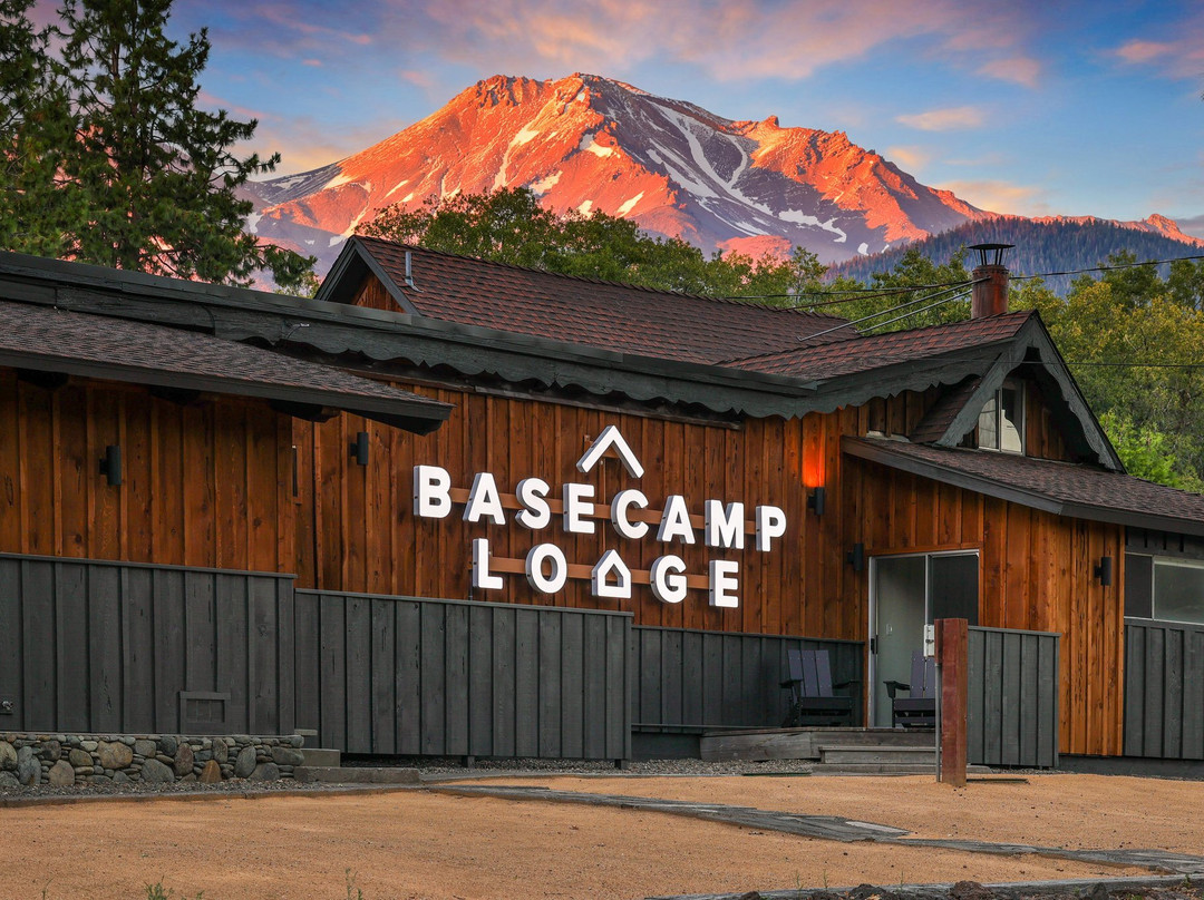 Basecamp Lodge