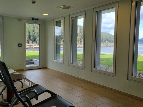 胡贝图斯湖酒店主图