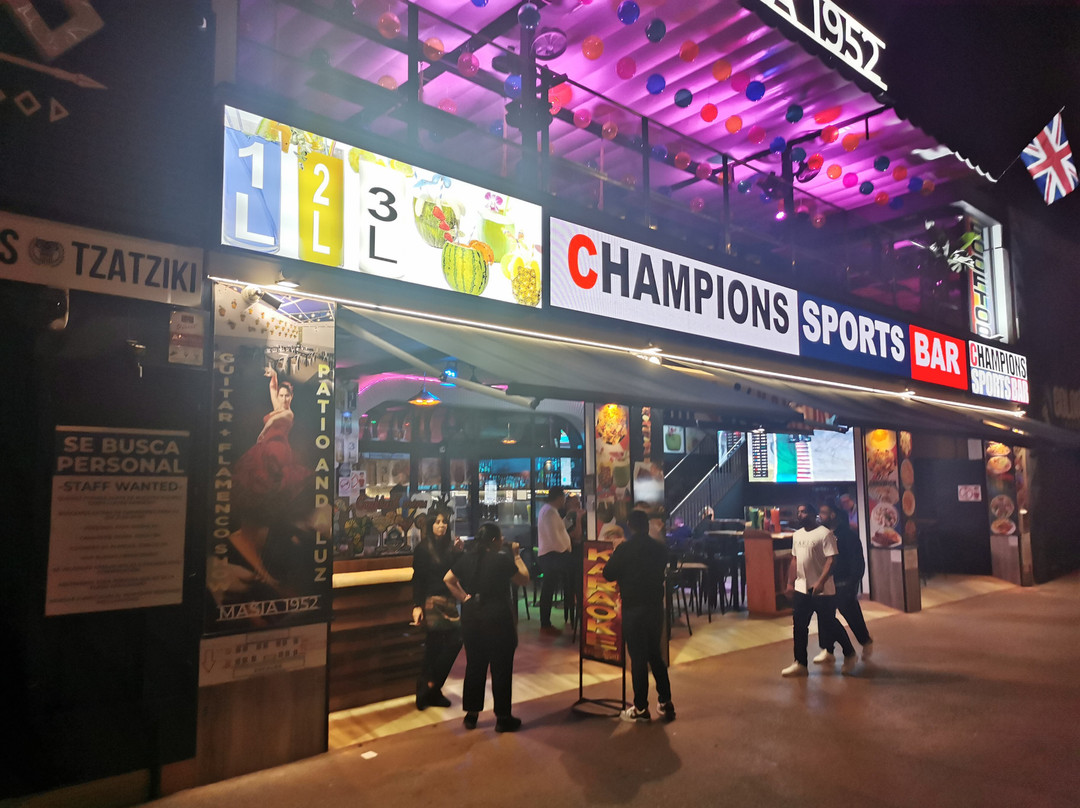 Champions bar-马尔格拉特德马尔必去景点