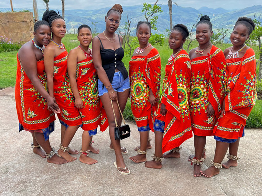 Izizwe Rainbow Tours-尼斯普鲁特必去景点