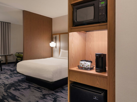 克利夫兰蒂德曼路万枫套房酒店主图