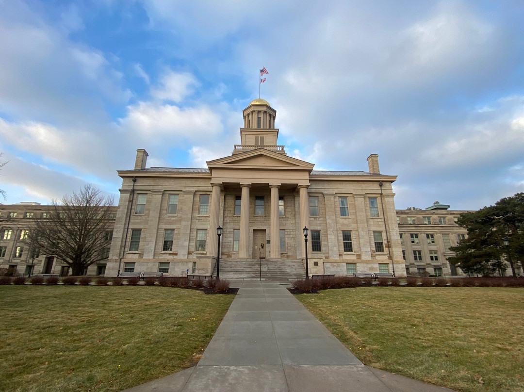 Old Capitol Museum-爱荷华城必去景点