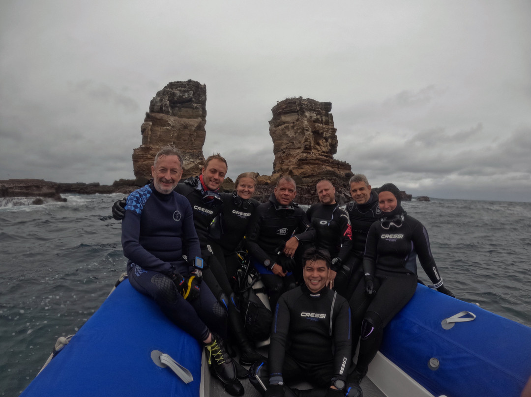 Cruise In Galapagos-阿约拉港必去景点