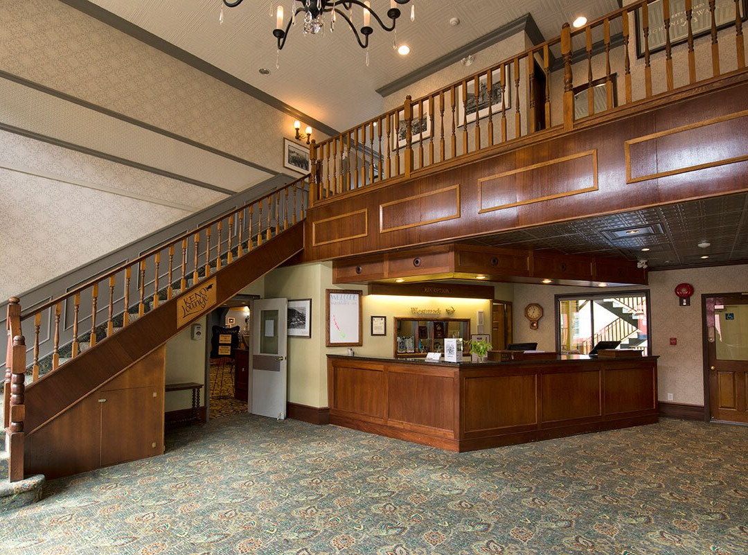 Holland America Dawson City Inn主图