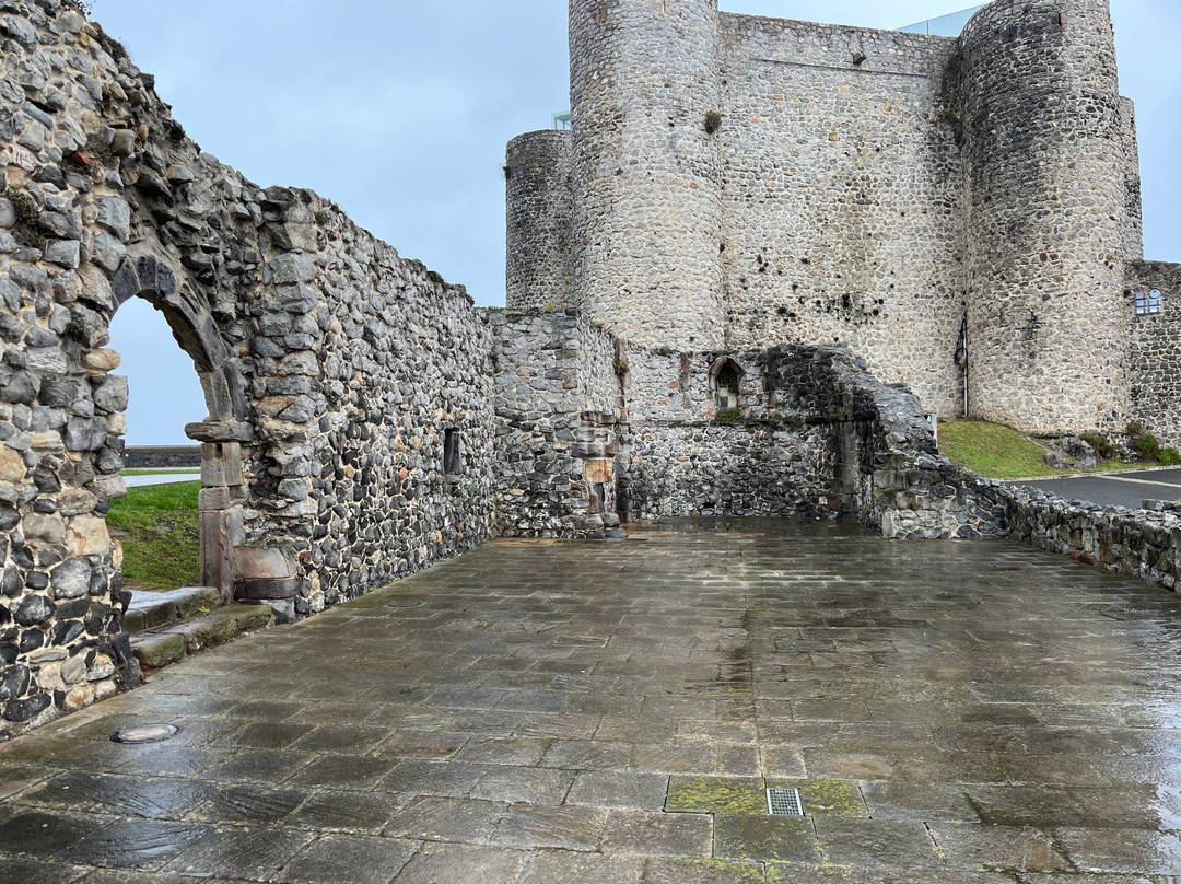 Iglesia San Pedro-Castro Urdiales必去景点