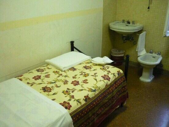 莱昂纳多酒店主图