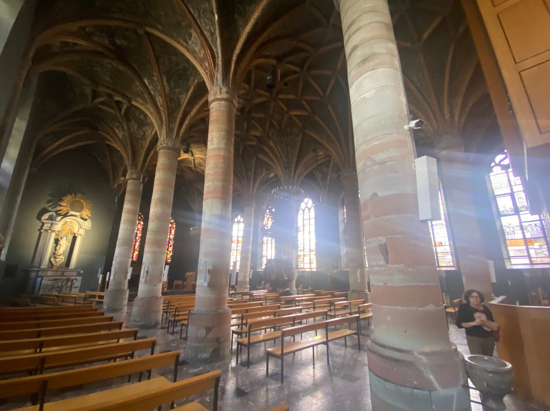 Eglise Saint-Pierre景点图片