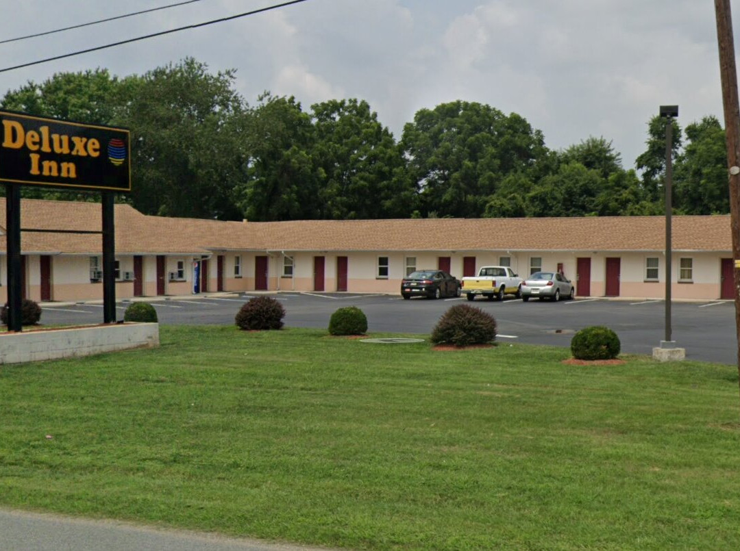 Deluxe Inn Elkton