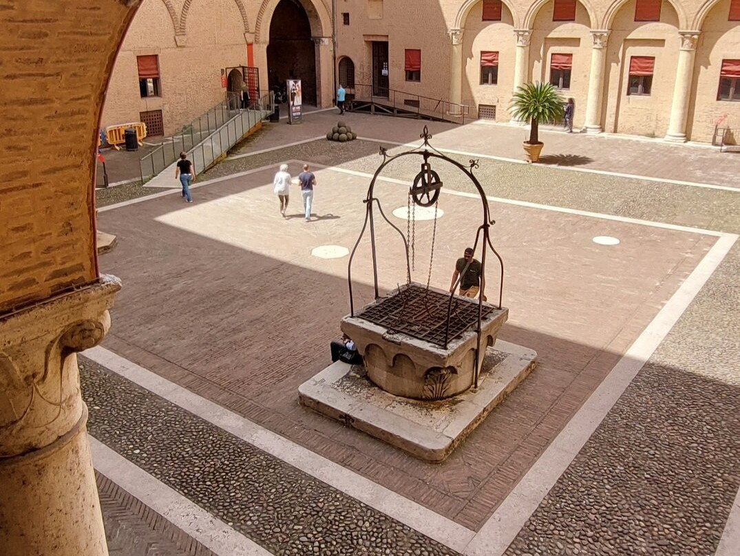 Castello Estense景点图片