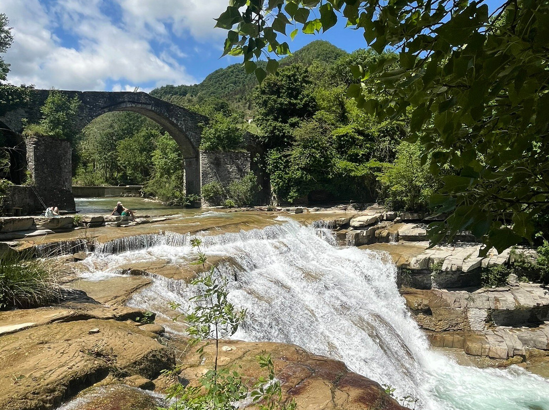 Cascate Della Brusia-Portico e San Benedetto必去景点