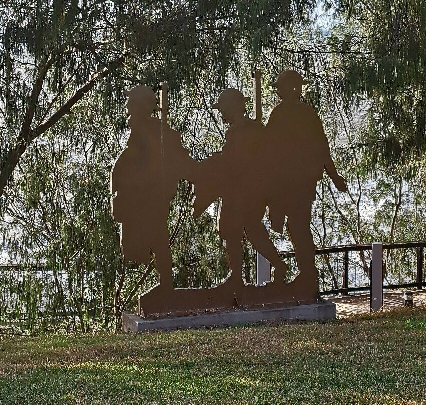Emu Park Memorial Walk景点图片