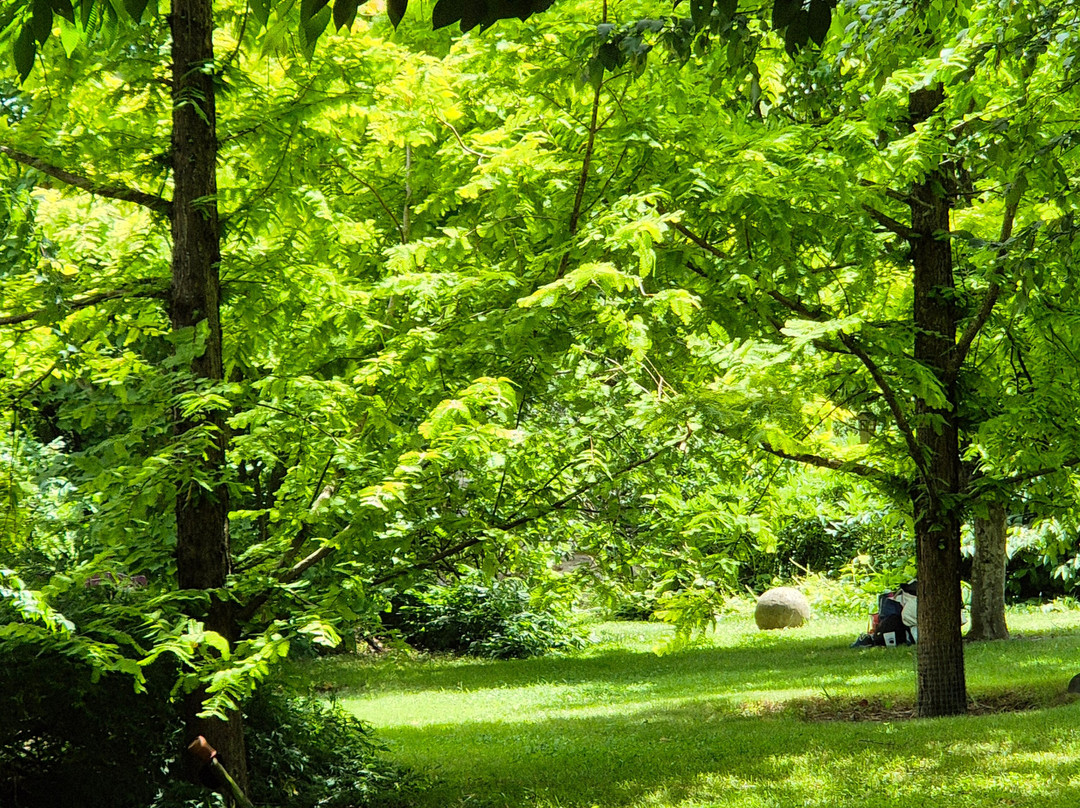 Jardin La Terre Pimprenelle-Alboussiere必去景点