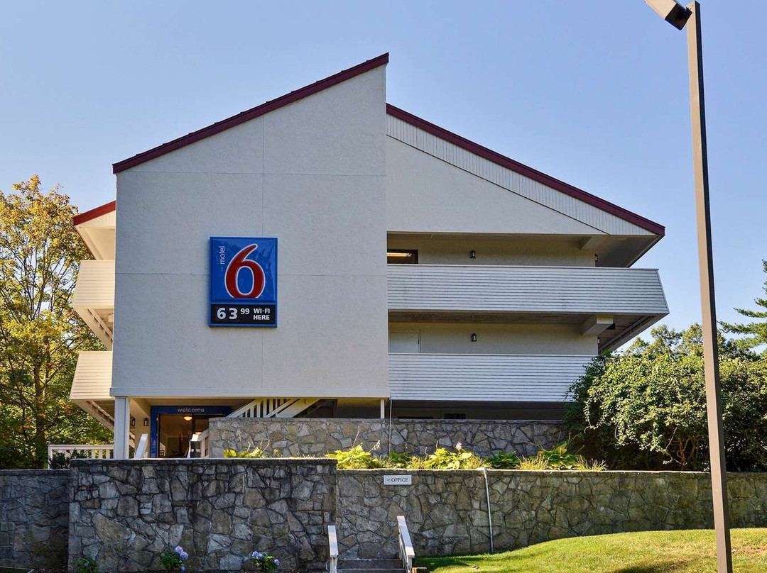 Motel 6 Nashua, NH - South